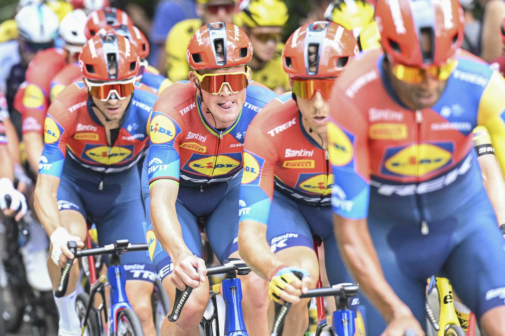 Lidl-Trek 2026 team bikes roster: The “MAG4” Era, Ayuso’s Big Gamble & The Civil War
